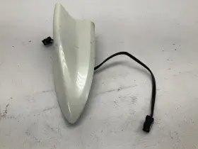 39150-tz6-a021 Acura 14-16 Mdx Roof Mounted Antenna Shark Fin Q