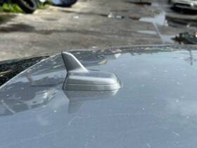 Audi 645.au1i09 S5 2009 Roof Mounted Radio Antenna 886146
