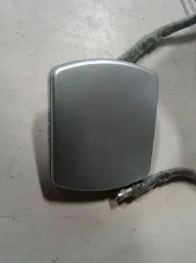 645.au1t01 Audi S8 2001 Antenna 729116