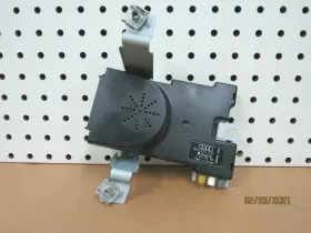 8p4035225 Audi 2006 2007 2008 2009 2010 A3 Radio Antenna Amplifier Booster Oem