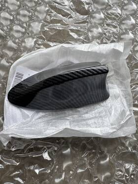 Auxito At01000102-c5 Universal Shark Antenna Fin Cover Car Trim Signal Radio Am/ Fm Aerial Black New