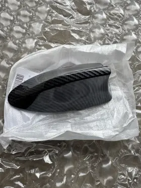 At01000102-c5 Auxito Universal Shark Antenna Fin Cover Car Trim Signal Radio Am/ Fm Aerial Black New