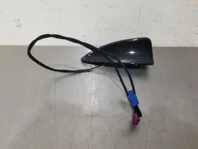645.bm1m06 Bmw 06 2006 760li Antenna Black