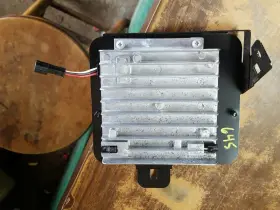 645.bm1w04 Bmw 745i 2004 Antenna Amplifier 497713