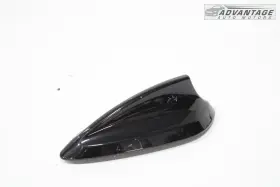 65202412615 Bmw 2017-2019 740i Xdrive G12 Rear Roof Shark Fin Antenna Cover Oem