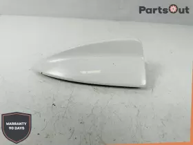 65206972573 Bmw 2010-2017 535i Shark Fin Roof Antenna Cover 6972573 Oem