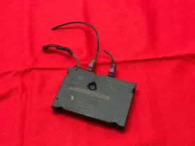 65209142078 Bmw 09-16 E89 Z4 Radio Antenna Amplifier Diversity Receiver Module Unit Mhz Oem
