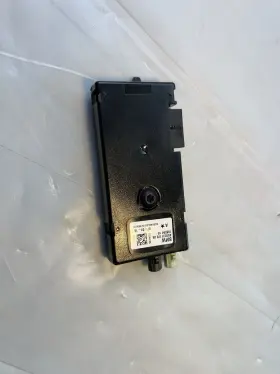65209231177 Bmw 2012-2013 F30 3-series Sedan Early Am/fm Radio Antenna Amplifier Oem