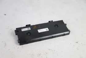 9276065 Bmw 2013 - 2017 X3 F25 Diversity Antenna Amplifier Oem