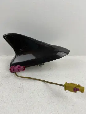 22762137 Cadillac 2013-2018 Ats Roof Mounted Radio Shark Fin Antenna Black Gm
