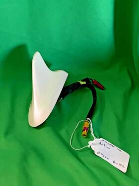 Cadillac 22956606 2014-2019 Cts Shark Fin Antenna Oem