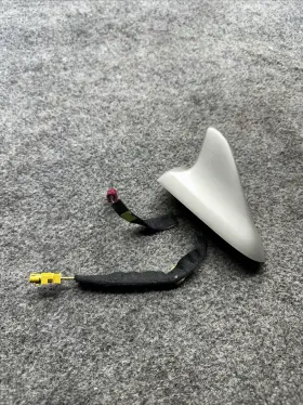 22956613 Cadillac 2014 Cts Oem Roof Mounted Shark Fin Antenna Gold