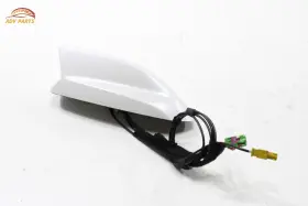 85634986 Cadillac Lyriq Roof Exterior Shark Fin Antenna Module With Cover Oem 2024