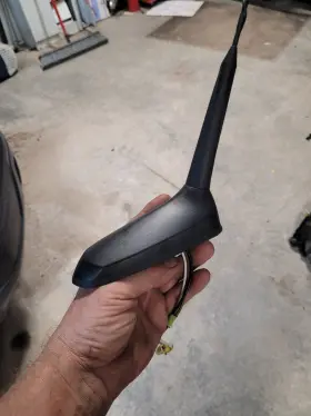 22769516 Chevrolet Chevy Volt 2013 13 11-14 Rear Upper Exterior Roof Am/fm Radio Antenna
