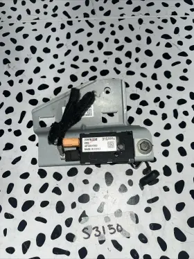 22876338 Chevrolet 13 14 15 Chevy Malibu Radio Antenna Amplifier Module Unit With Bracket Mount Oem