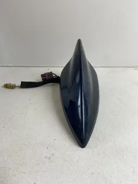 23346827 Chevrolet 2016 - 2018 Malibu Rear Antenna Shark Fin Oem Blue G1m