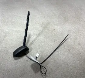 25889652 Chevrolet 2009-2017 Traverse Radio Antenna Base Assembly Oem