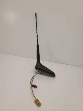 645.gm1v12 Chevrolet Volt 2012 Roof Mounted Antenna Fwd Hatchback