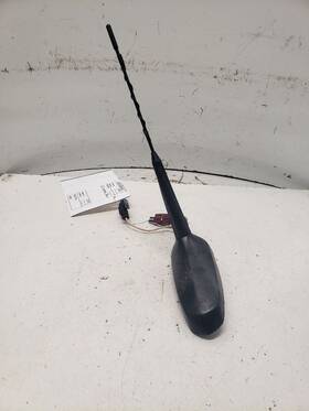 Chevrolet 788971 Used Antenna Fits 2014 Cruze Grade A