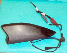 84519330 Chevrolet 2018-2022 Chevy Equinox Roof Shark Fin Radio Antenna Oem - Matte Black