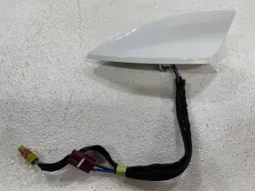 84590662 Chevrolet Fits 2019-2024 Blazer Roof Radio Shark Fin Antenna White Oem