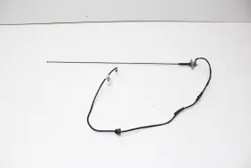 85053590 Chevrolet 2019-2023 Silverado 1500 Front Right Side Fender Radio Antenna Oem