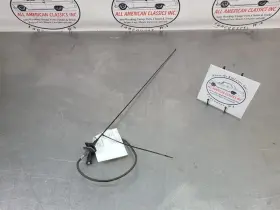 645.gm8c90 Chevrolet Truck 1987-91 Chevy C/k10-30 Suburban K5 Blazer Squarebody Fender Antenna Assembly