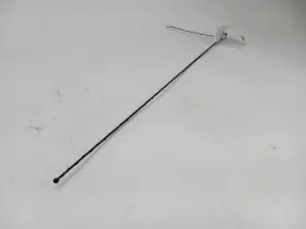 645.gm8j04 Chevrolet Truck 2004 Suburban Ls Radio Antenna Mast
