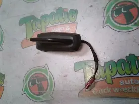 645.gm8m14 Chevrolet Truck Silvrdo15 2014 Antenna 2510331
