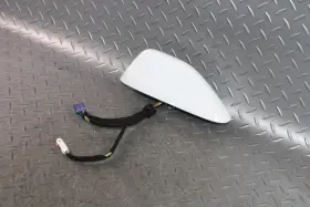 6de46gw7aa Chrysler 17-22 Pacifica Bright White Rear Roof Mounted Antenna Stereo Radio Factory Oem