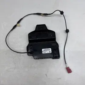 P68139564ae Chrysler 2016 - 2023 300 Antenna Remote Start And Keyless Entry Module Unit Oem
