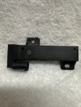 P68051315ab Continental Chrysler Pacifica Keyless Entry Passive Antenna Module Unit Oem 2017-2023