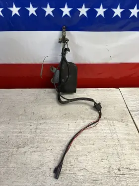 10285495 Corvette 97-04 C5 Rear Power Antenna Convertible