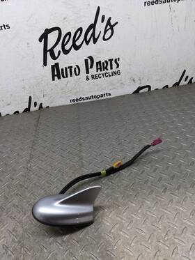Dodge 645.ch2s16 15-23 Challenger Hellcat Roof Mounted Shark Fin Antenna 1185211