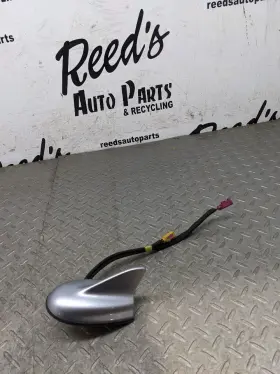 645.ch2s16 Dodge 15-23 Challenger Hellcat Roof Mounted Shark Fin Antenna 1185211