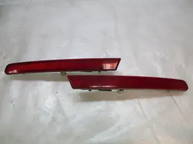 1388-n Ford 1388-n/a 2014 Explorer Rear Bumper Mounted Reflectors Both Lh And Rh Oem Lkq