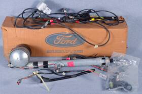 Ford 18b850a 1980 Mercury Power Antenna Kit Tri-band Oem E0az New-old-stock