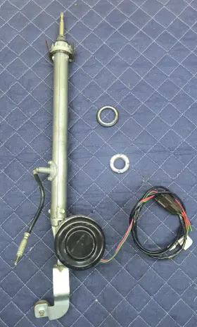 D8sz-18919-a Ford Used 1977-79 Thunderbird Power Antenna With Chrome Bezel Nut
