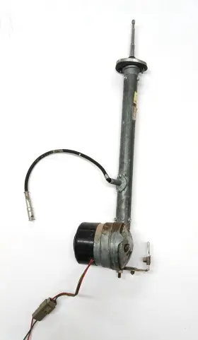 E2vy-18850a Ford Used 1982 - 1983 Lincoln Town Car And Mark Vi Power Antenna