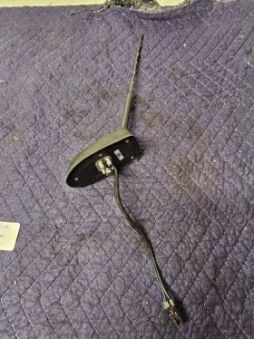 G1bt-19g461-ad Ford 2016 - 2019 Fiesta Roof Shark Fin Radio Antenna Oem