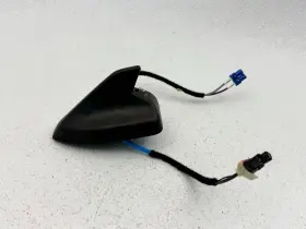 Gm5t-1g461-gg Ford 17-19 Escape Exterior Overhead Roof Am Fm Shark Fin Antenna W / Cover Oem