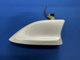 Gt4t-19g461-ac59vj Ford Gt4t-19g461-ac5ddv 2016-2019 Explorer Shark Fin 0em Radio Antenna White