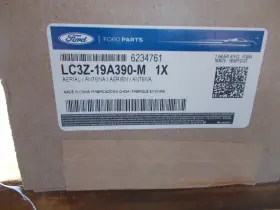 Lc3z-19a390-m Ford Lc3z19a390m New Oem Roof Mounted Radio Antenna