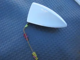 22804409 General Motors Oem 2013 2014 Chevy Malibu Radio Shark Fin Antenna Summit White Gm #