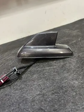 84081917 General Motors Shark Fin Radio Antenna 2015-2020 Escalade Tahoe Suburban Oem Iridium