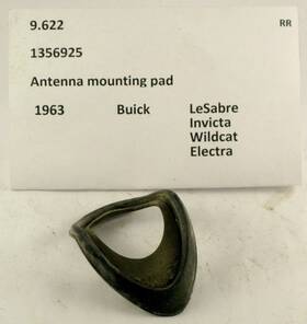 Gm 1356925 1963 Buick Lesabre Wildcat Electra Antenna Mounting Pad