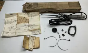 14028895 Gm 14022895 1973 - 87 Chevy Gmc Truck Nos Fender Mounted Camper Antenna In Box