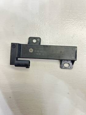 Gm 28.4086-4100.300 2011-2021 Jeep Grand Cherokee Keyless Entry Smart Key Antenna Unit Rear Oem