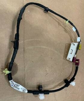 Gm 92272197 Fits 2014 Chevrolet Ss Cable Asm-radio Antenna Extension - New Oem