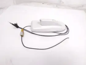 84469907 Gmc 2019-2025 Sierra 1500 Radio Roof Antenna - White Has Scratches